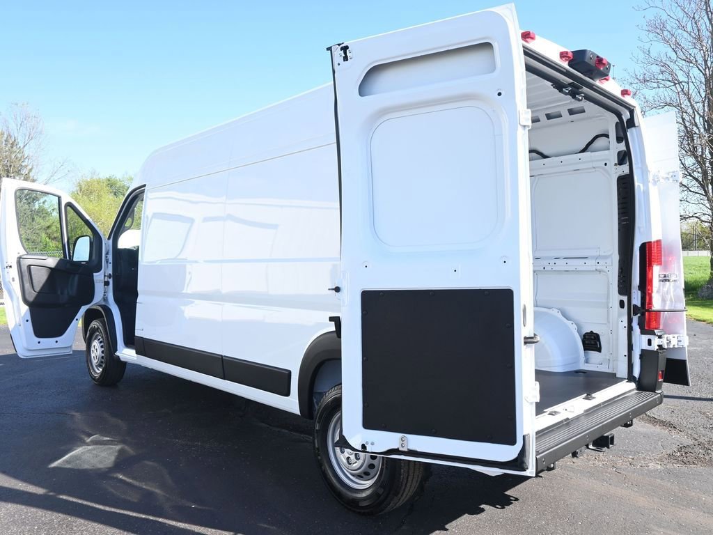 New 2025 RAM ProMaster 2500 w/ Convenience Group image 12