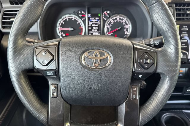 Used 2021 Toyota 4Runner Venture AWD/4WD image 24