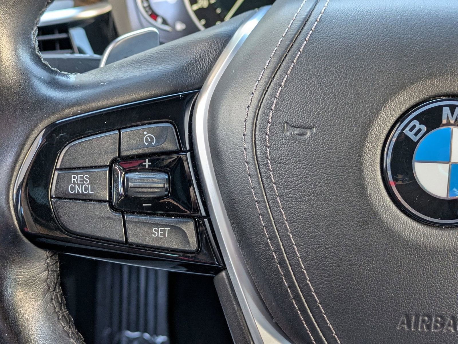 Used 2019 BMW 530i w/ Convenience Package image 10