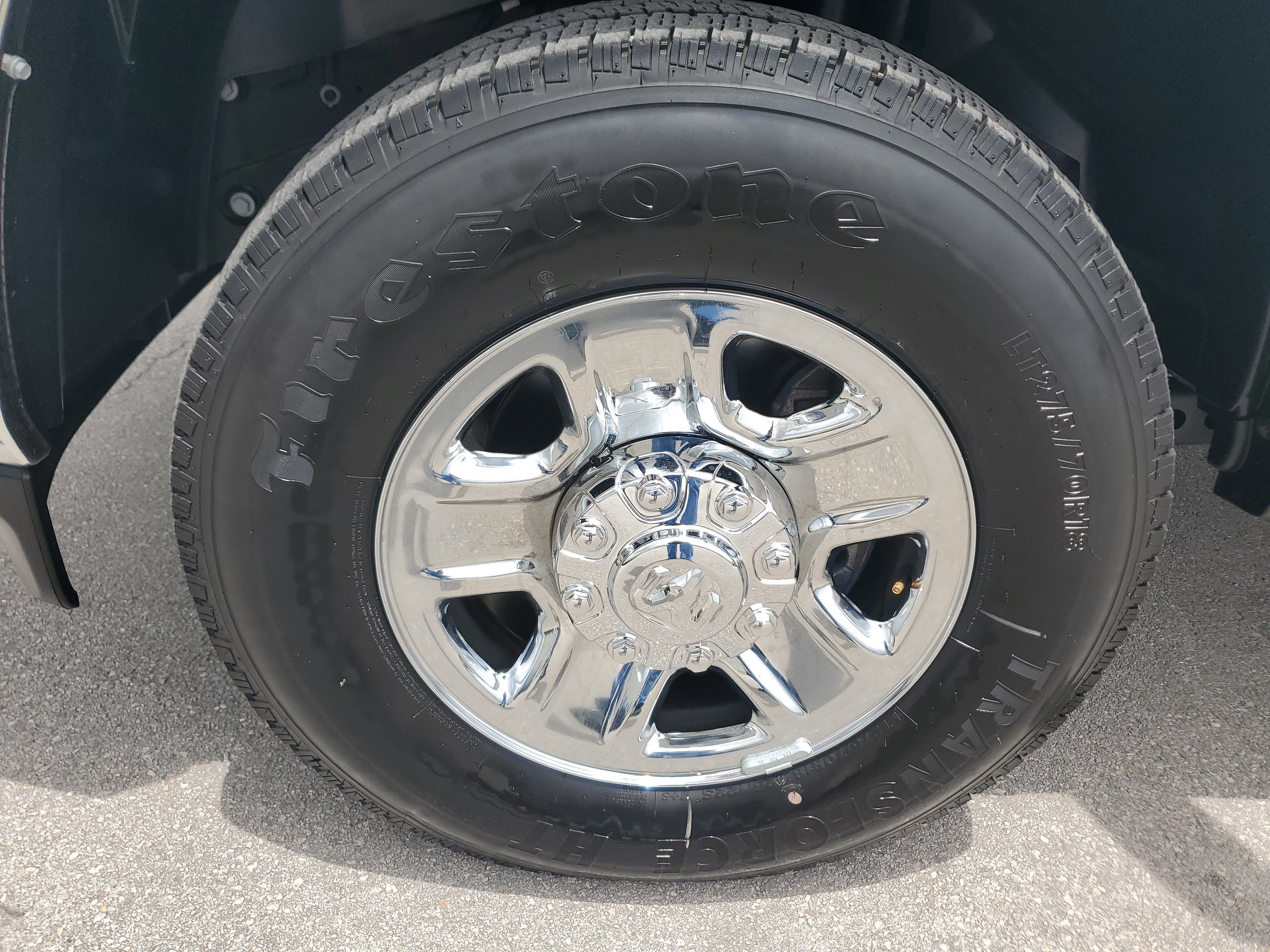 Used 2024 RAM 2500 Tradesman w/ Chrome Appearance Group image 29