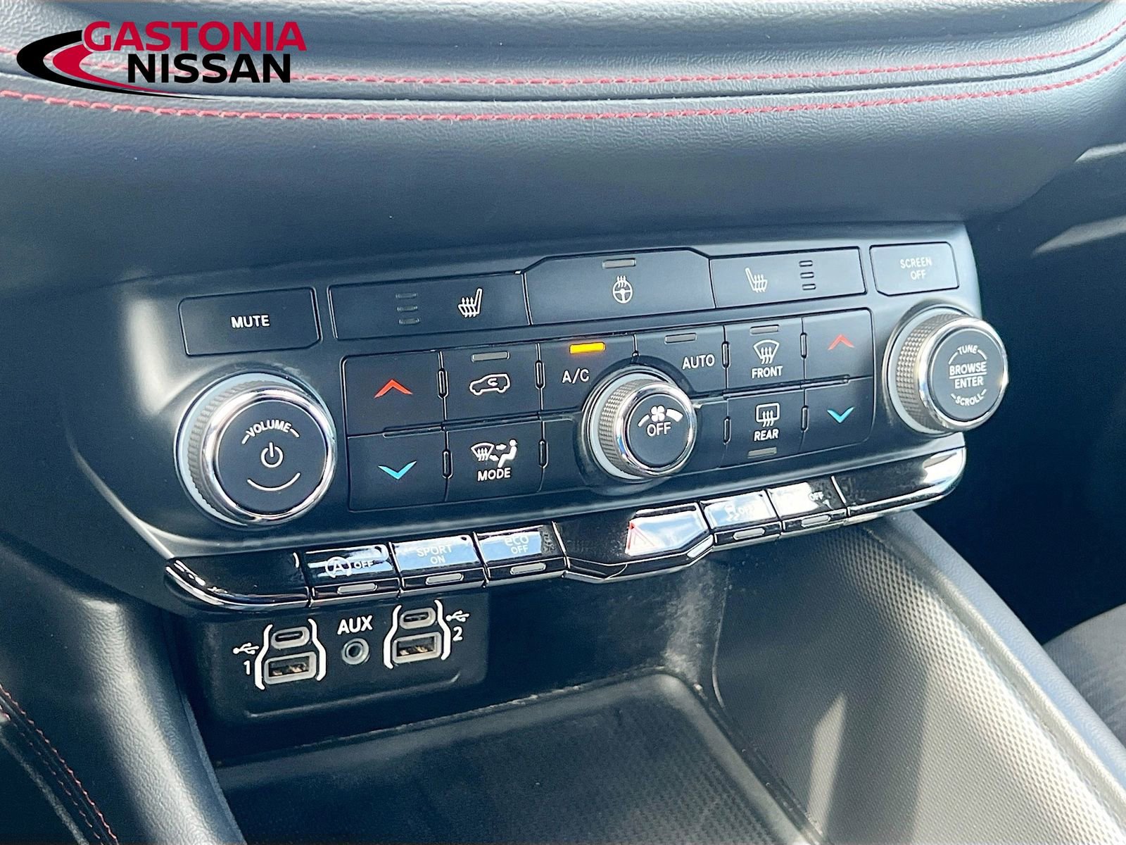Used 2024 Dodge Durango GT AWD/4WD image 19