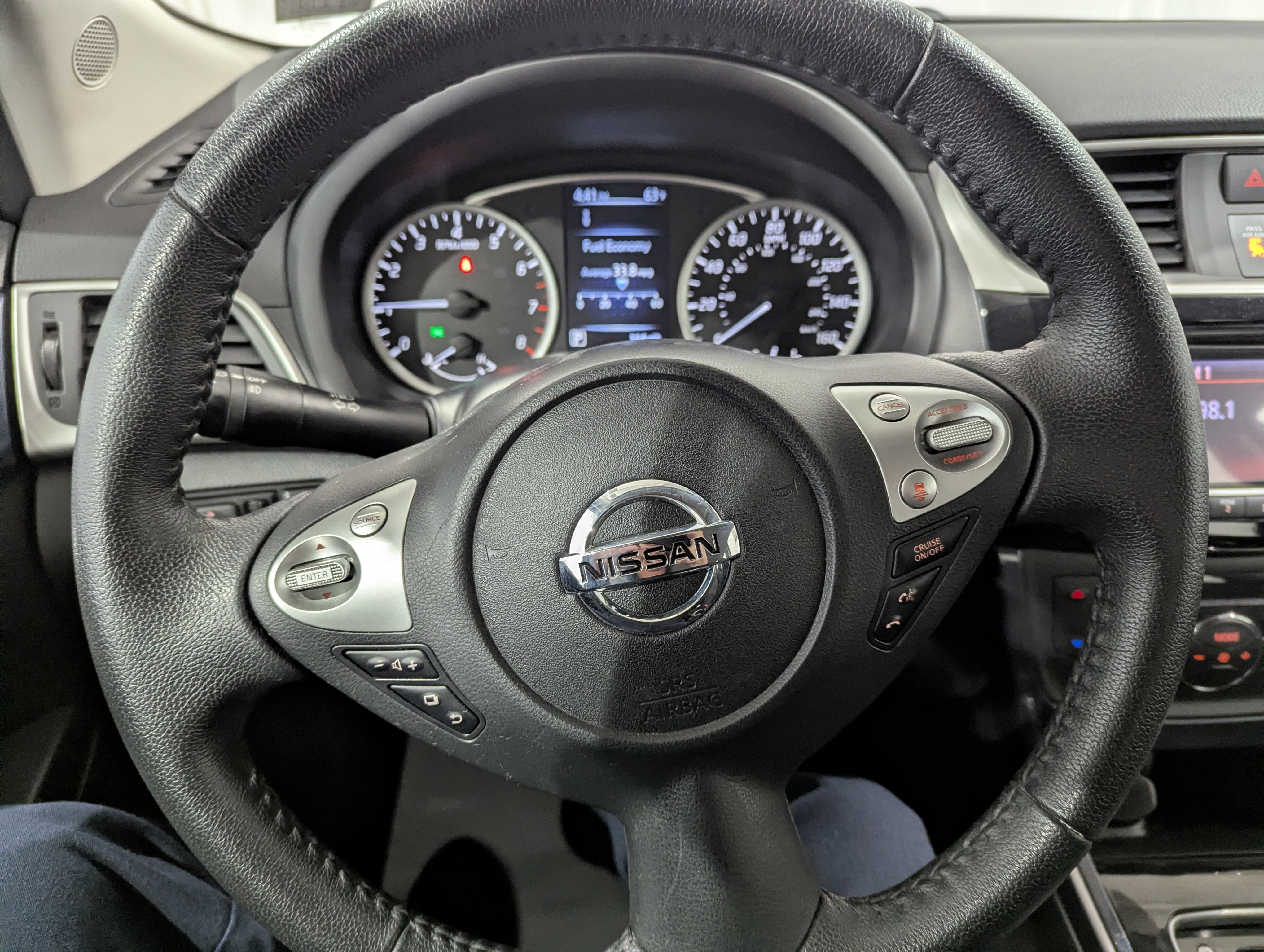 Used 2018 Nissan Sentra SR w/ SR Midnight Edition Package FWD image 15