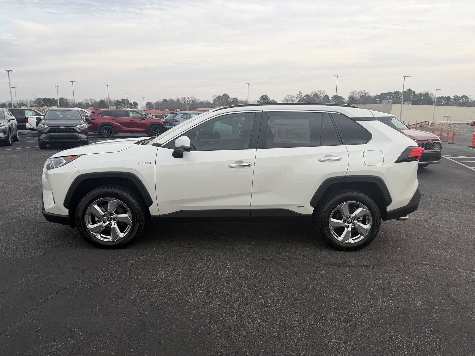 Used 2021 Toyota RAV4 Limited w/ Limited Grade Weather Package image 4