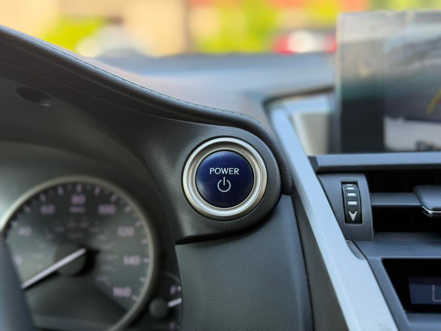 Used 2016 Lexus NX 300h AWD w/ Luxury Package image 22