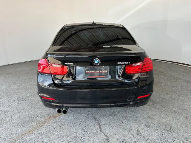 Used 2015 BMW 328i xDrive Sedan AWD/4WD image 11