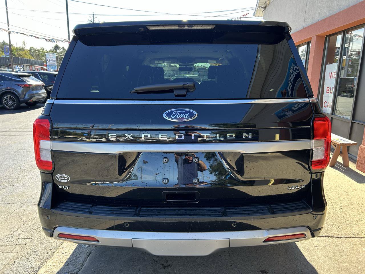 Used 2022 Ford Expedition Max XLT AWD/4WD image 5
