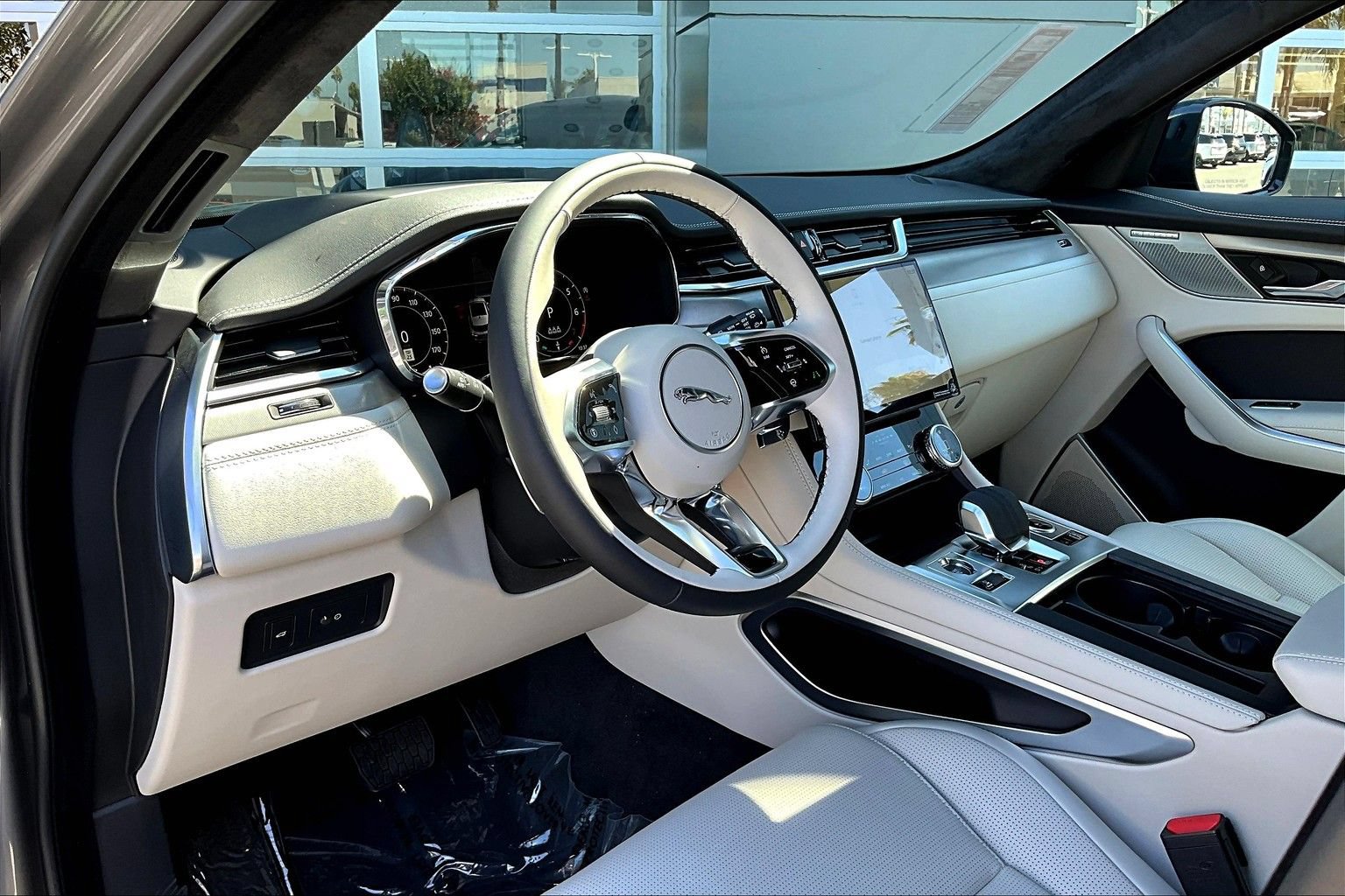New 2026 Jaguar F-PACE R-Dynamic S AWD/4WD image 6