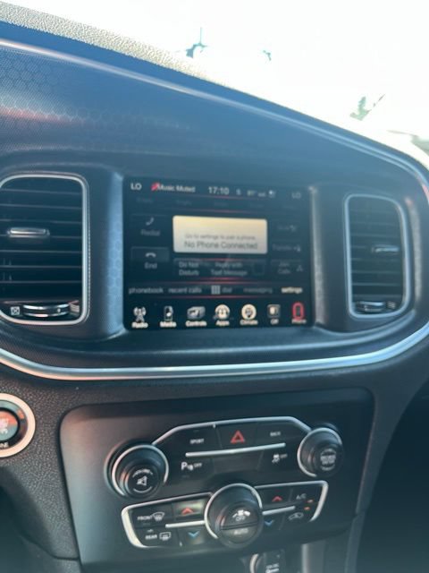 Used 2015 Dodge Charger SXT w/ AWD Plus Group image 41
