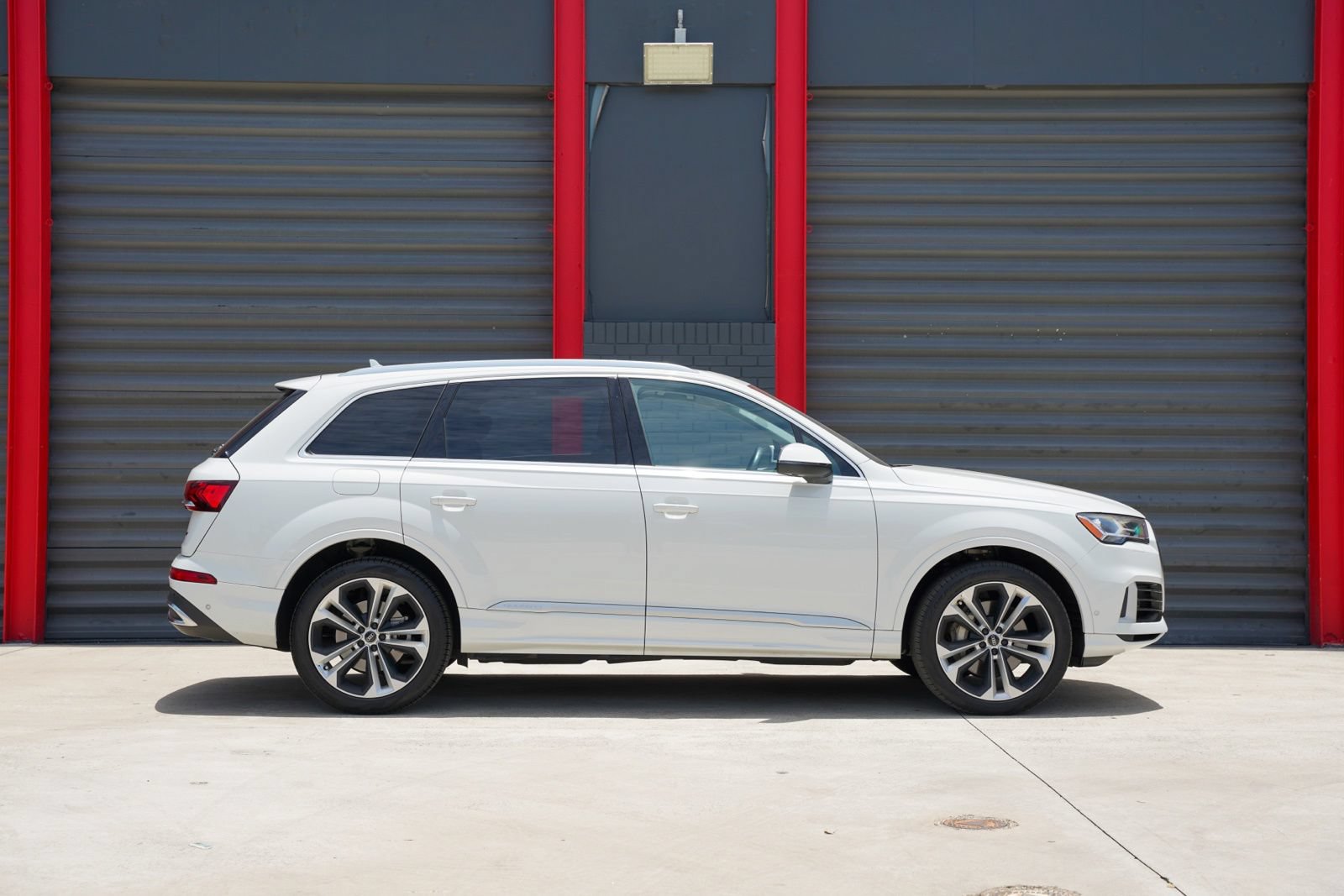 Used 2021 Audi Q7 3.0T Premium Plus AWD/4WD image 18