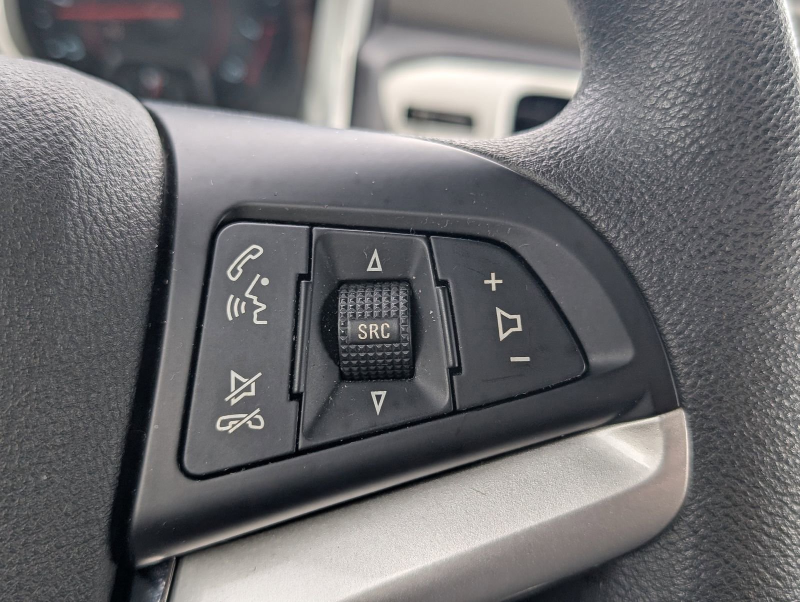 Used 2015 Chevrolet Camaro LS RWD image 12
