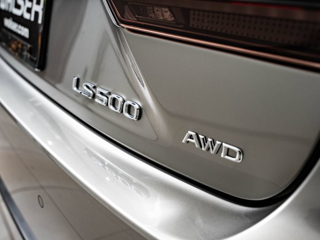Certified 2023 Lexus LS 500 AWD w/ Interior Upgrade Package image 16