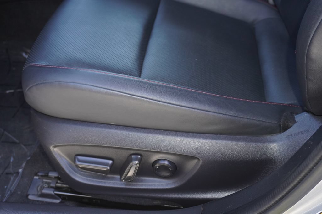 Used 2023 Toyota Prius Prime FWD image 13