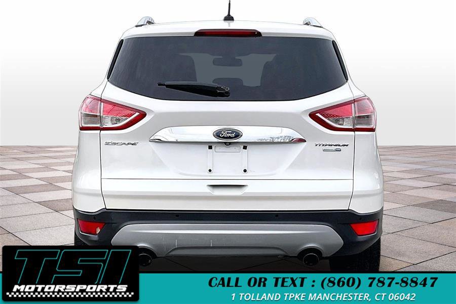 Used 2015 Ford Escape Titanium w/ Equipment Group 301A AWD/4WD image 4