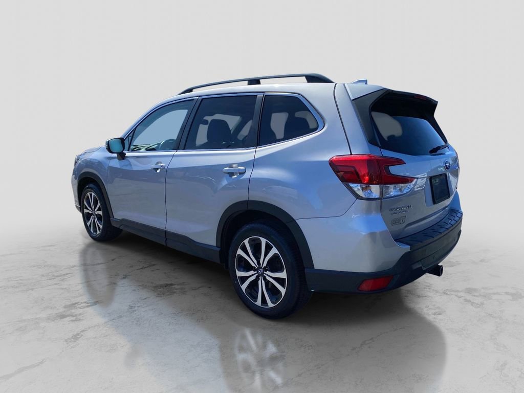 Used 2021 Subaru Forester Limited image 3
