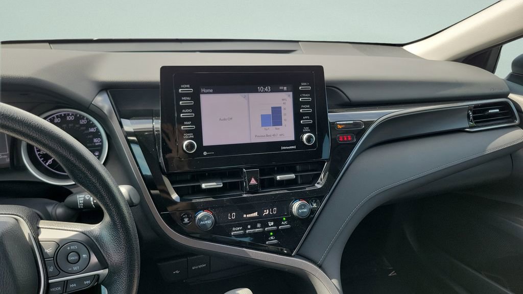 Certified 2022 Toyota Camry LE image 17