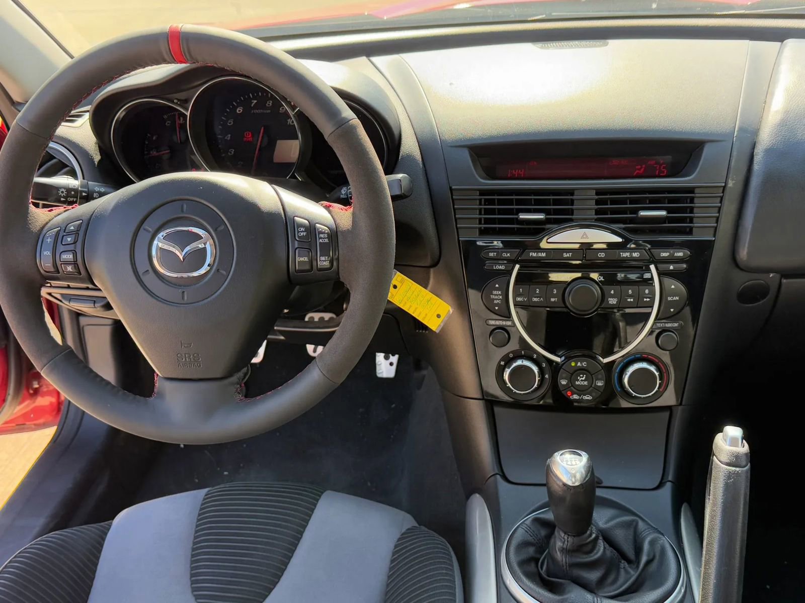 Used 2006 MAZDA RX-8 w/ Touring Pkg RWD image 13
