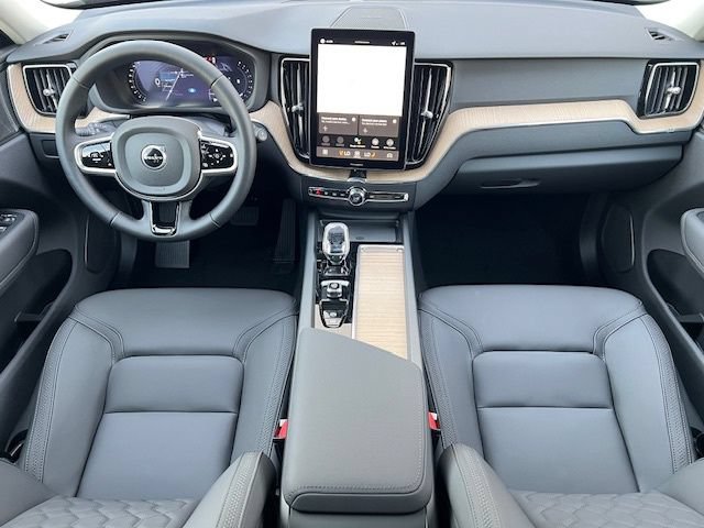 New 2026 Volvo XC60 B5 Plus w/ Protection Package Premier AWD/4WD image 21
