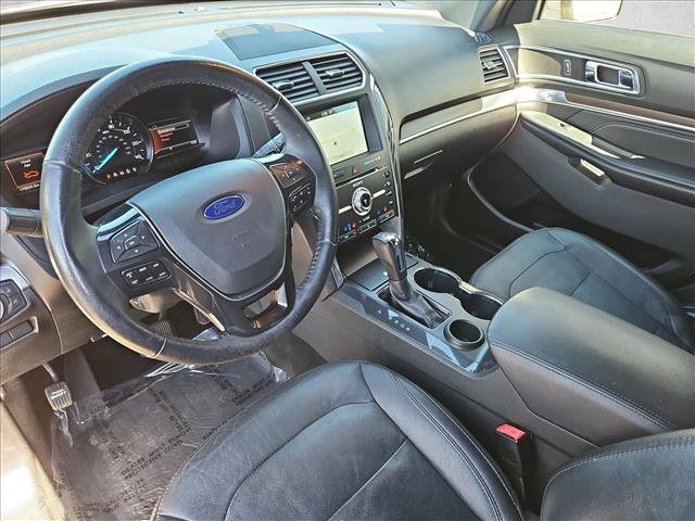 Used 2017 Ford Explorer Limited FWD image 12
