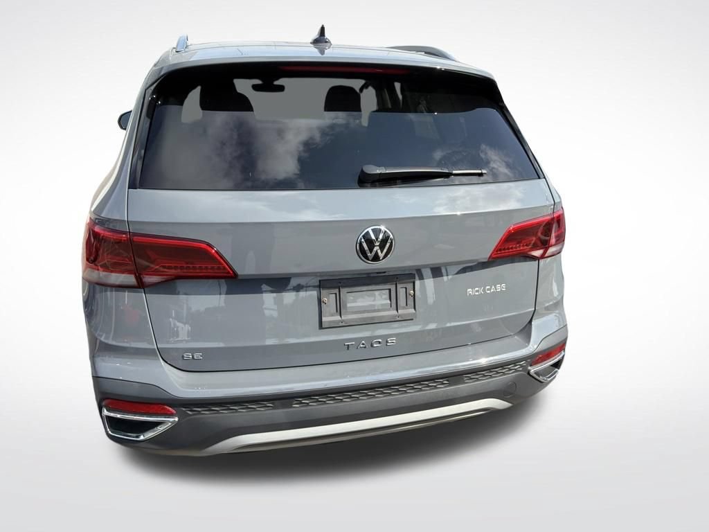 Used 2023 Volkswagen Taos SE FWD image 6