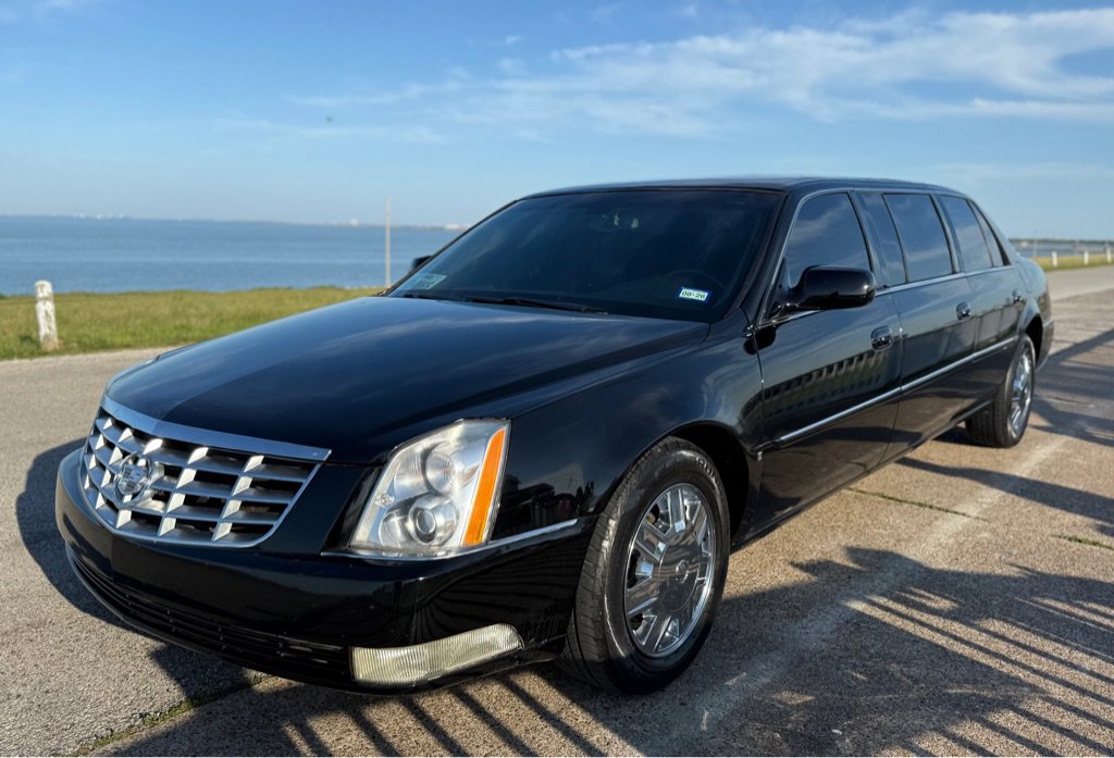 Used 2008 Cadillac DTS w/ Sun And Sound Package