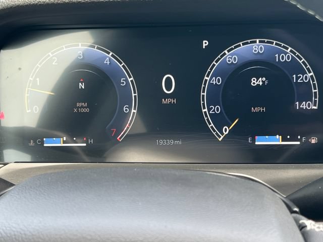Certified 2024 Jeep Grand Cherokee Limited AWD/4WD image 21