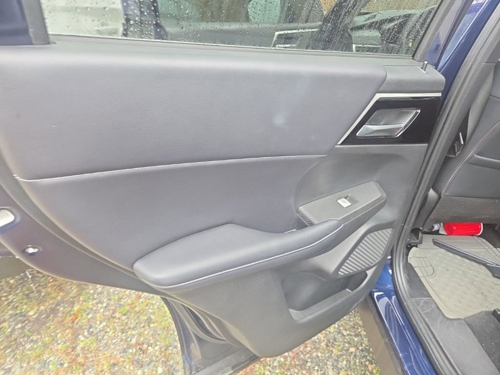 Used 2023 Mitsubishi Outlander SE image 10