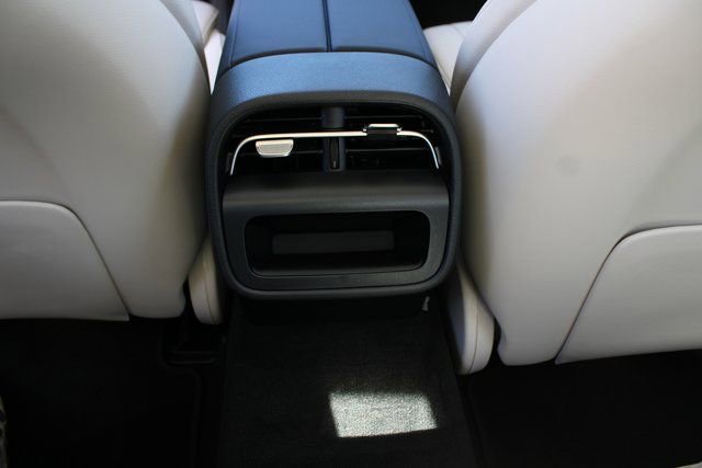 New 2026 Mercedes-Benz E 350 4MATIC Sedan image 33