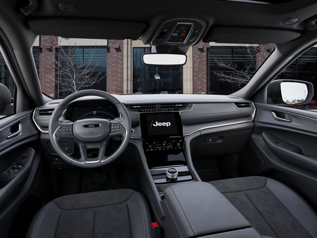 New 2025 Jeep Grand Cherokee L Altitude image 14
