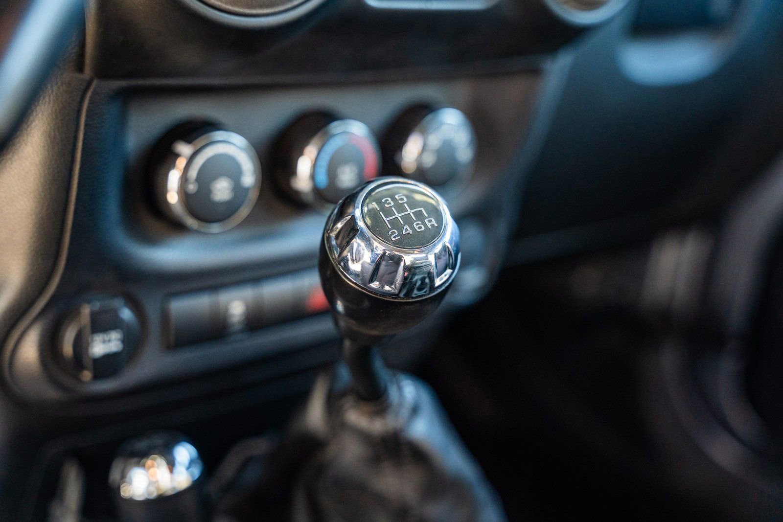 Used 2013 Jeep Wrangler Unlimited Sport w/ Connectivity Group image 17