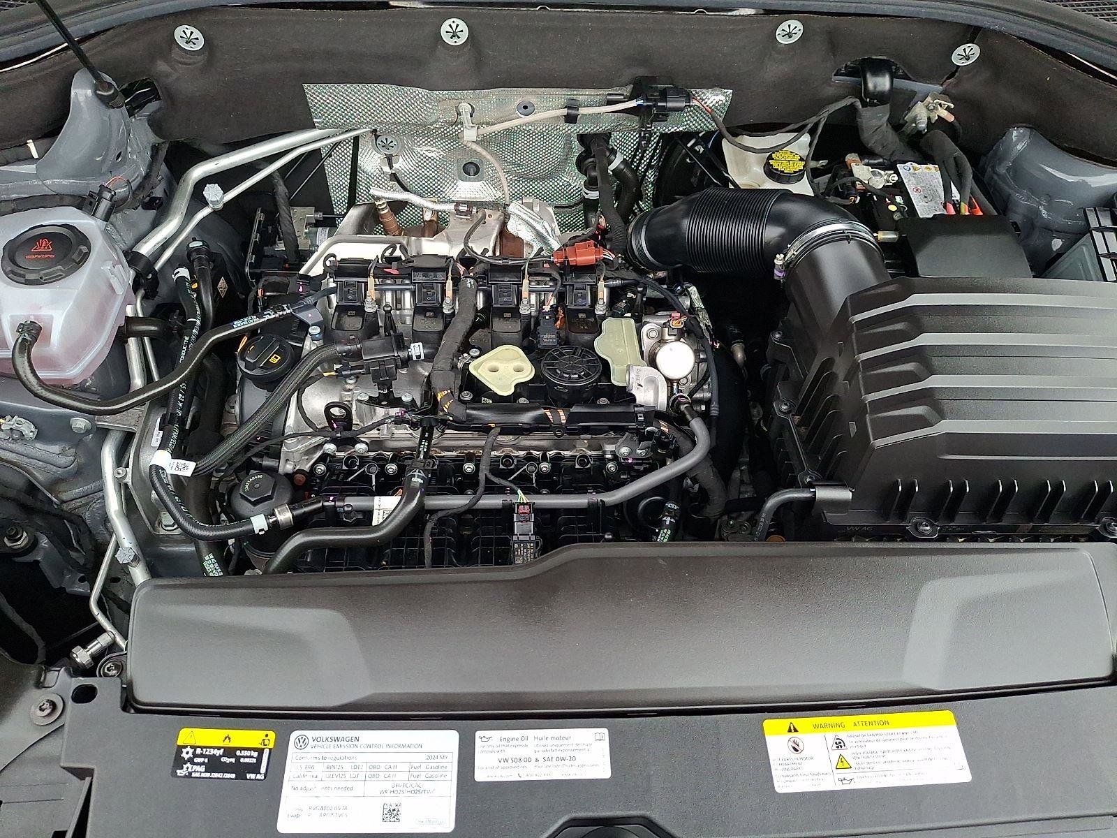 Used 2024 Volkswagen Atlas Cross Sport SEL R-Line image 27