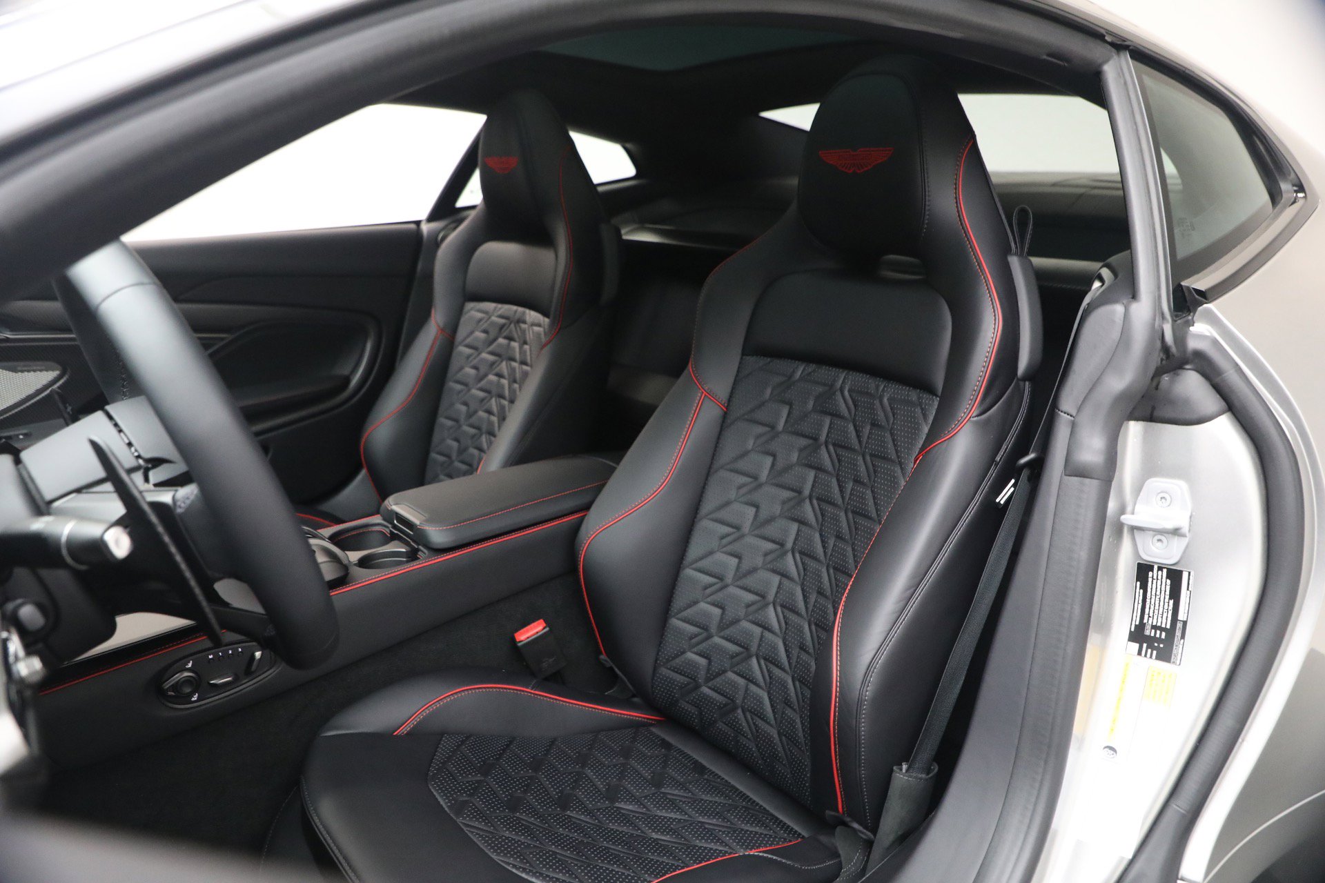 New 2026 Aston Martin Vanquish RWD image 15