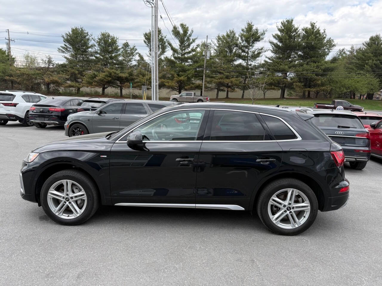 Used 2023 Audi Q5 e Premium Plus w/ Premium Plus Package AWD/4WD image 7
