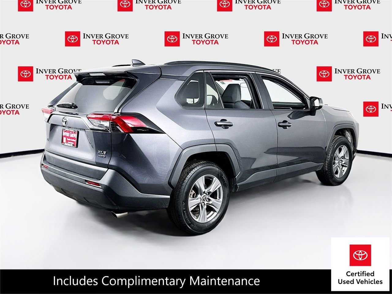 Certified 2022 Toyota RAV4 XLE w/ Convenience Package image 5