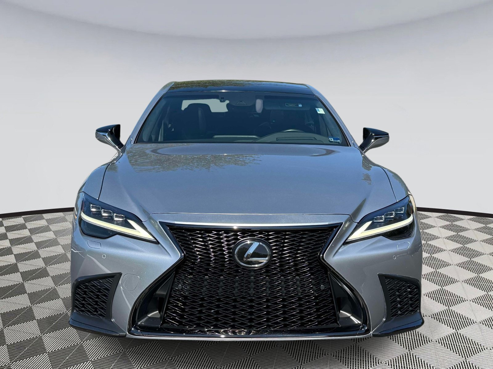 Used 2022 Lexus LS 500 F Sport w/ Accessory Package (Z1) AWD/4WD image 6