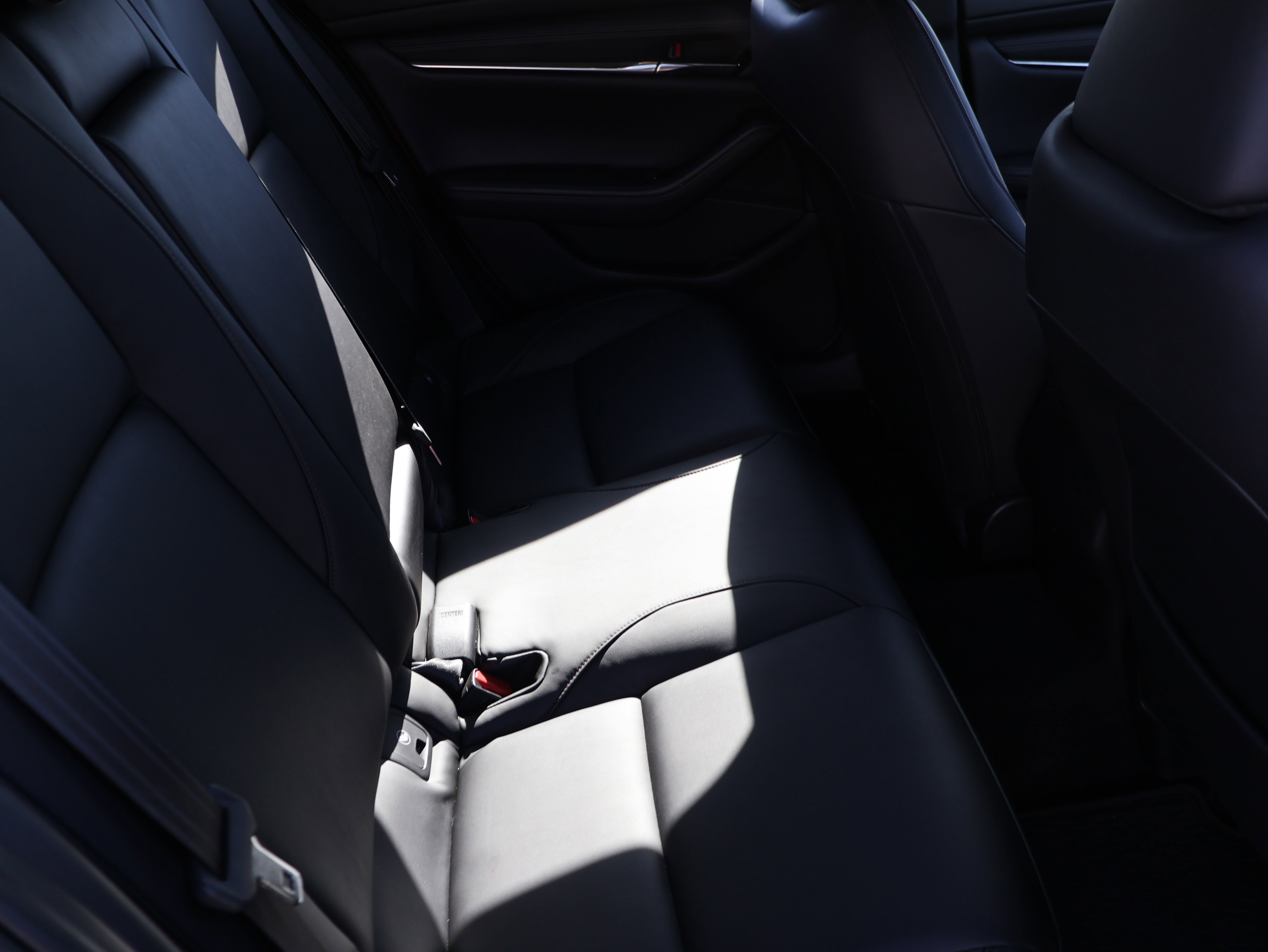 Used 2019 MAZDA MAZDA3 Hatchback w/ Preferred Package image 14