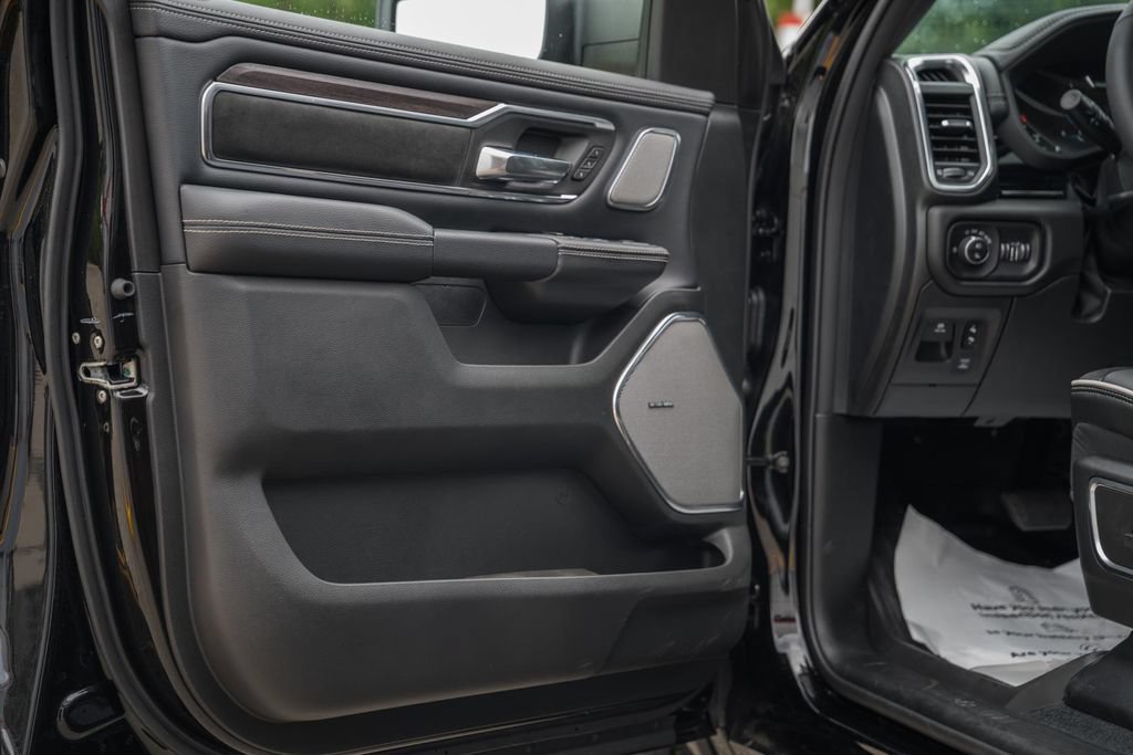 New 2026 RAM 1500 Laramie AWD/4WD image 44