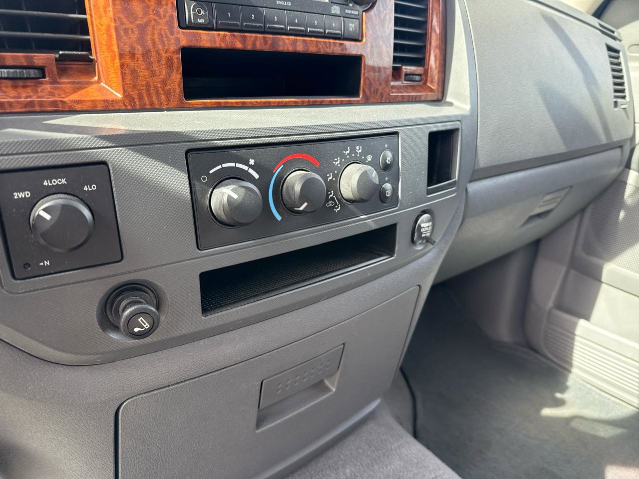 Used 2006 Dodge Ram 3500 Truck SLT w/ Quad Cab Big Horn Value Group AWD/4WD image 13