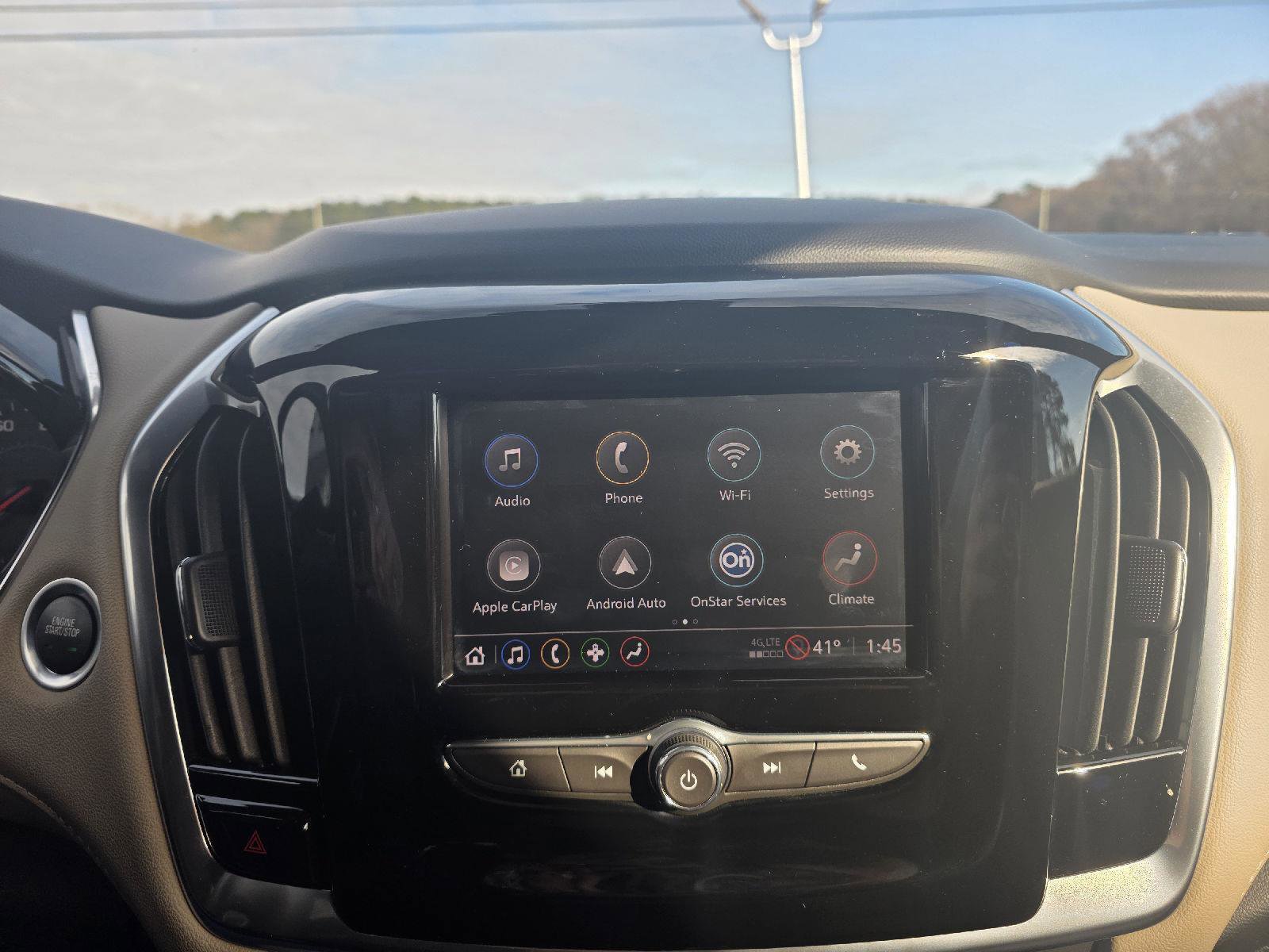 Used 2023 Chevrolet Traverse LS image 21