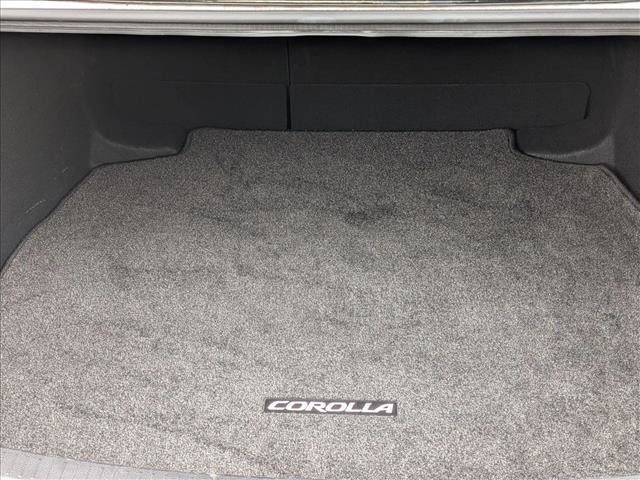 Used 2023 Toyota Corolla LE image 6