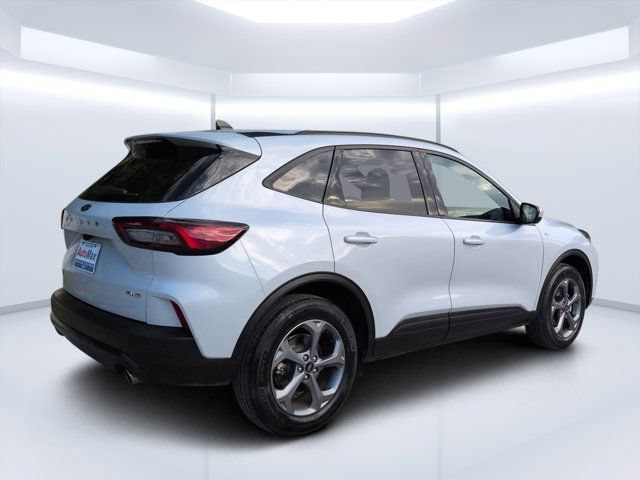 Used 2025 Ford Escape ST-Line Select AWD/4WD image 3