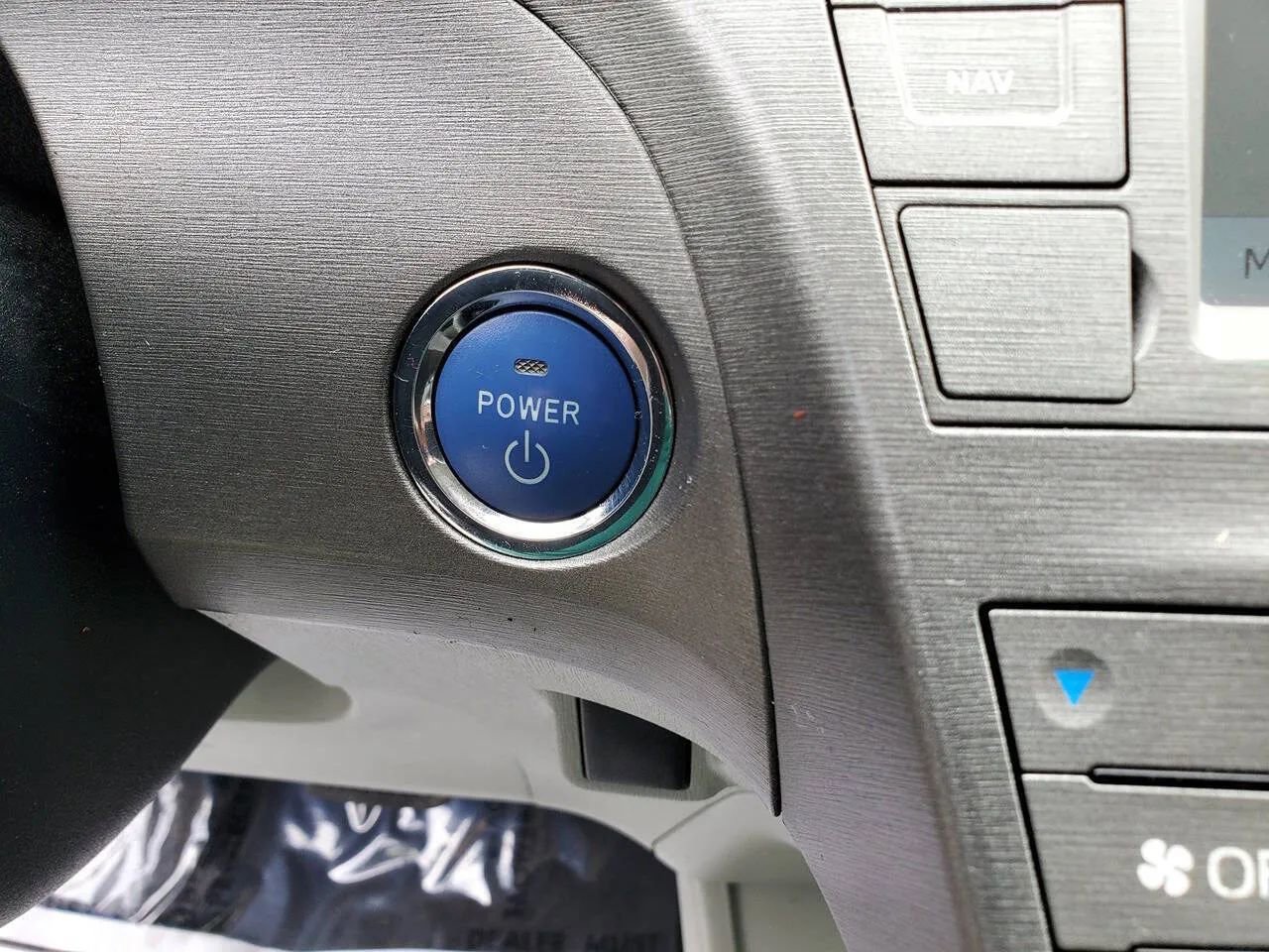Used 2014 Toyota Prius Two FWD image 4