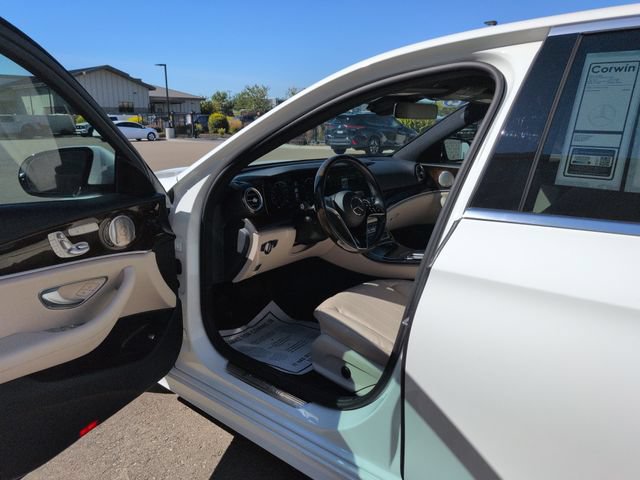Used 2023 Mercedes-Benz E 350 4MATIC Sedan image 9