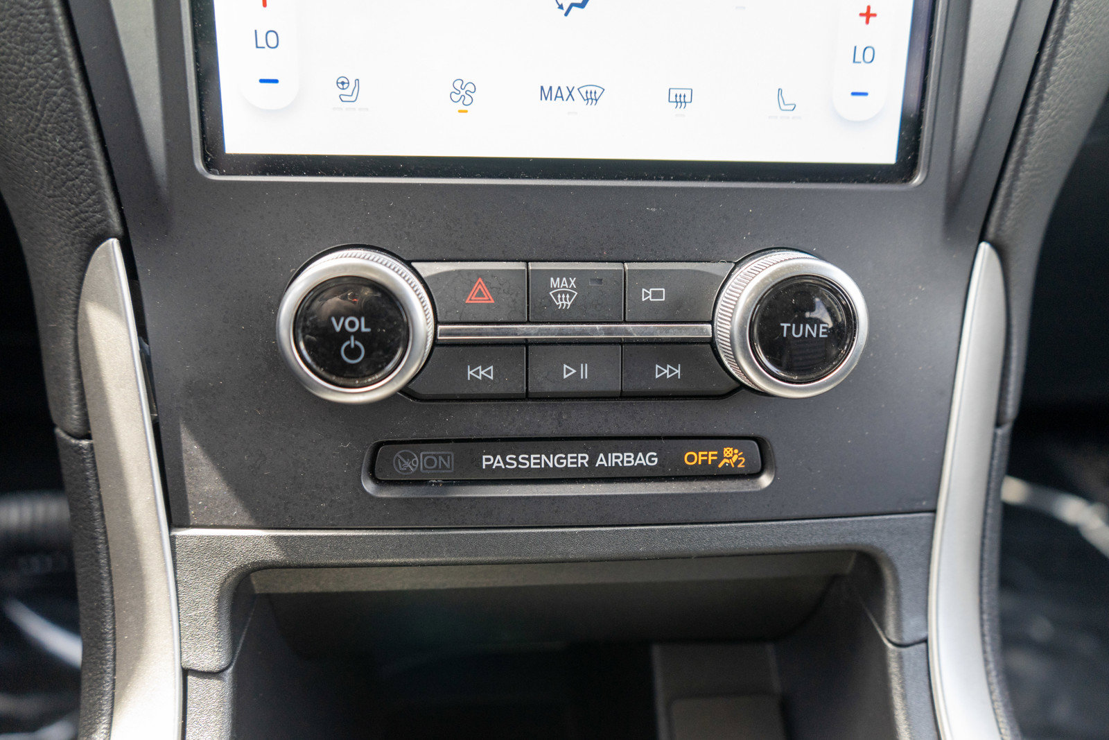 Used 2024 Ford Edge SEL w/ Convenience Package AWD/4WD image 21