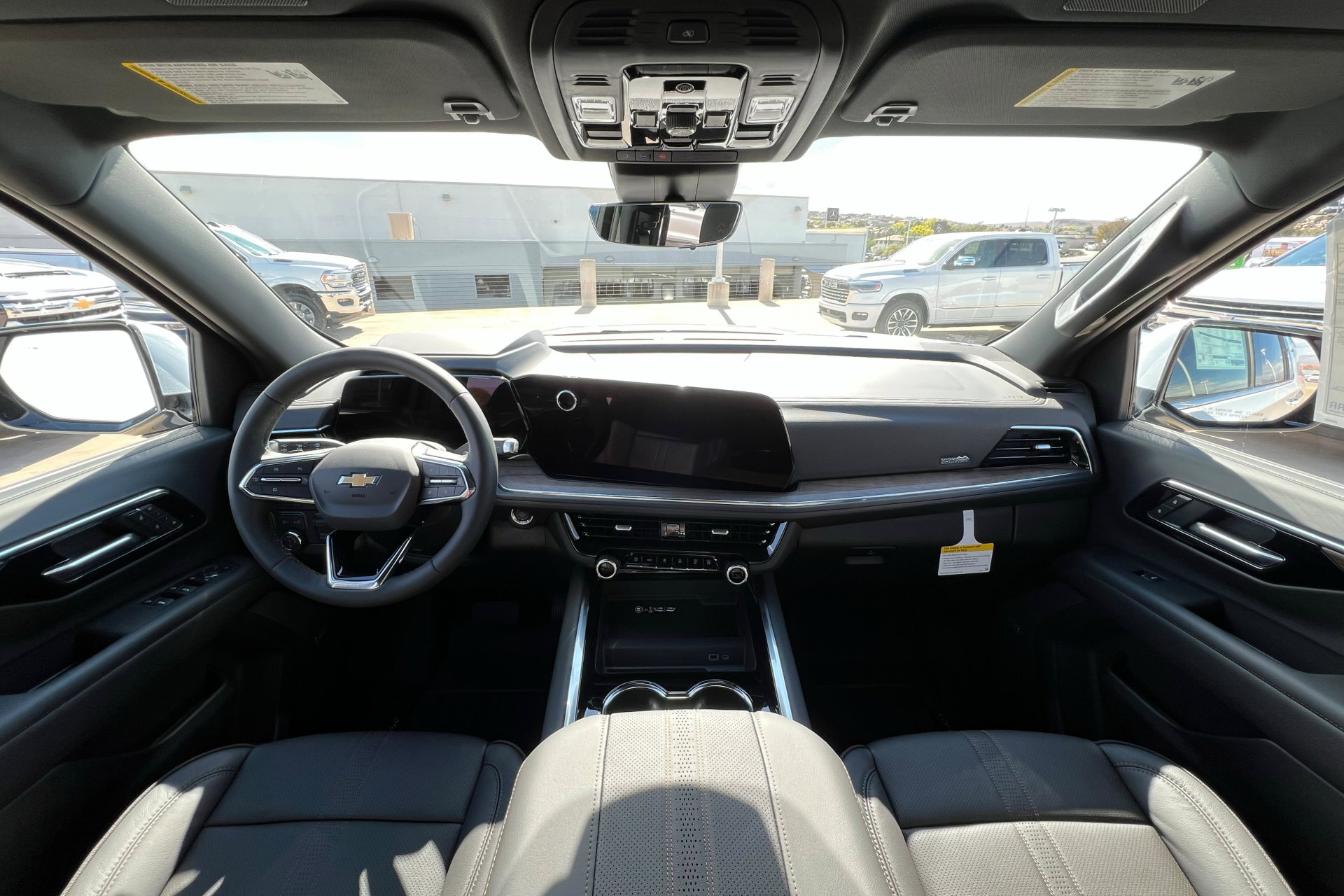 New 2026 Chevrolet Suburban High Country image 10