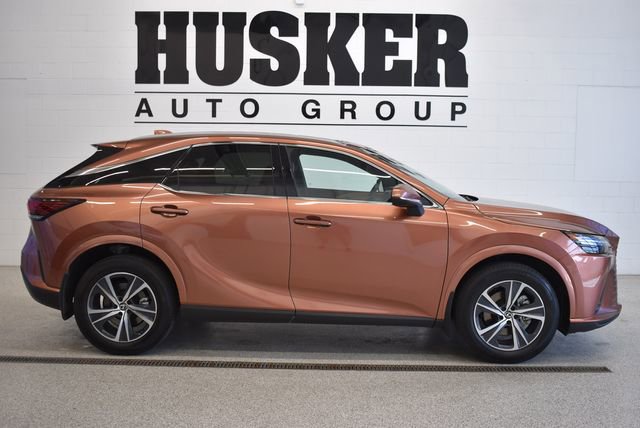 Used 2024 Lexus RX 350h w/ Accessory Package (Z1) AWD/4WD image 2