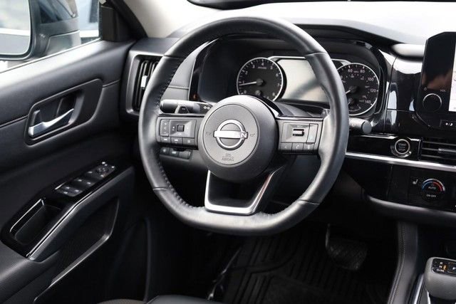 Certified 2024 Nissan Pathfinder SL FWD image 27