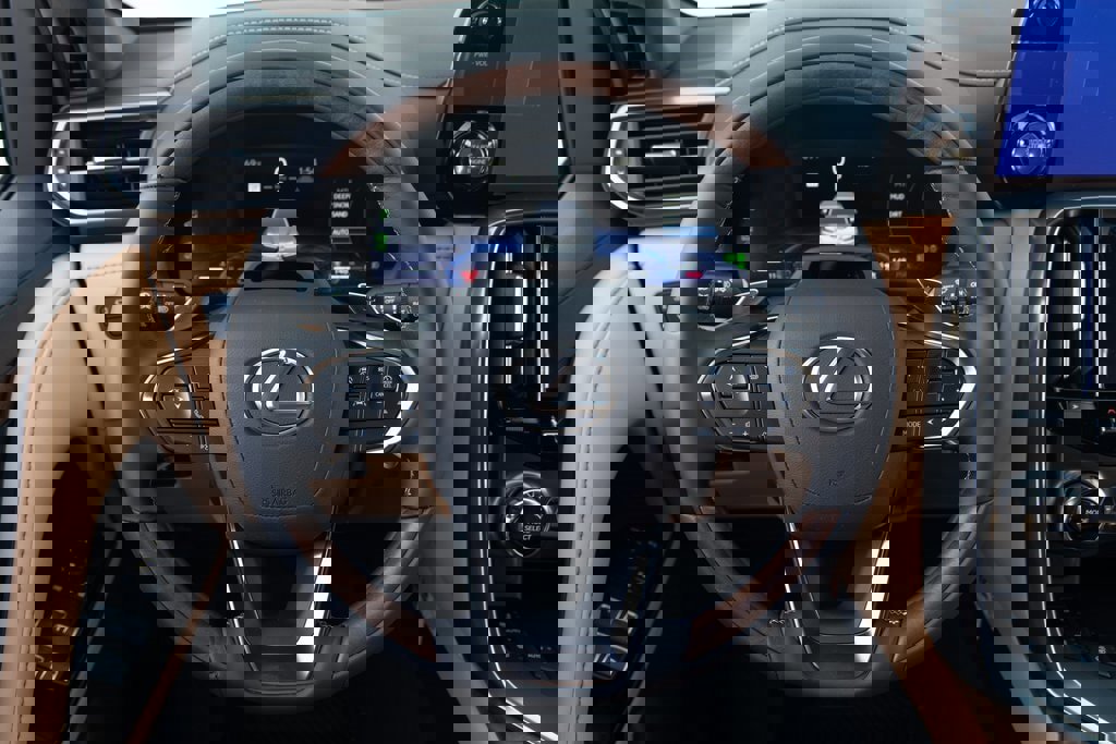 New 2026 Lexus LX 600 4WD w/ Luxury Package image 25