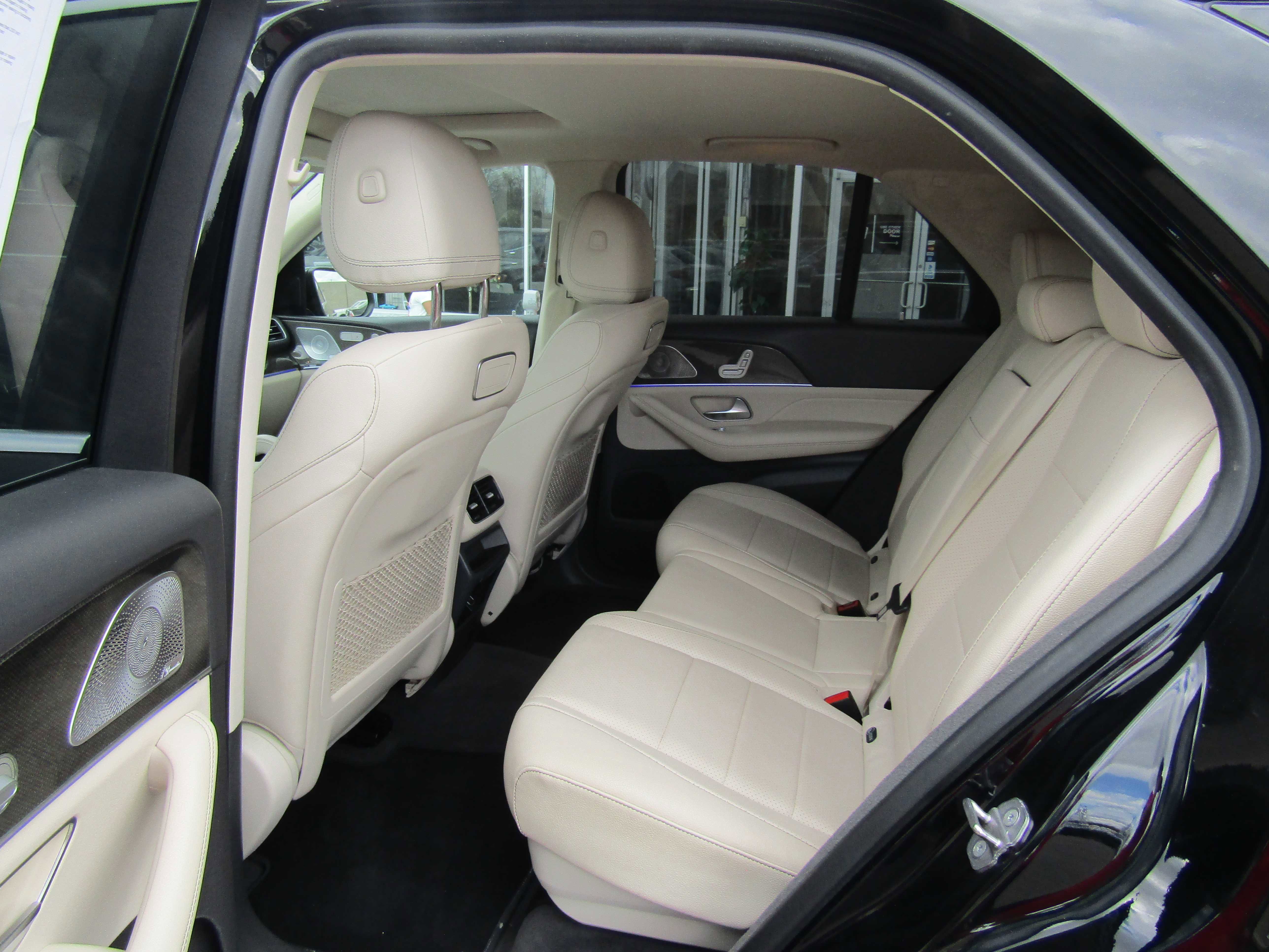 Used 2020 Mercedes-Benz GLE 350 4MATIC w/ 3rd Row Seat Package image 14