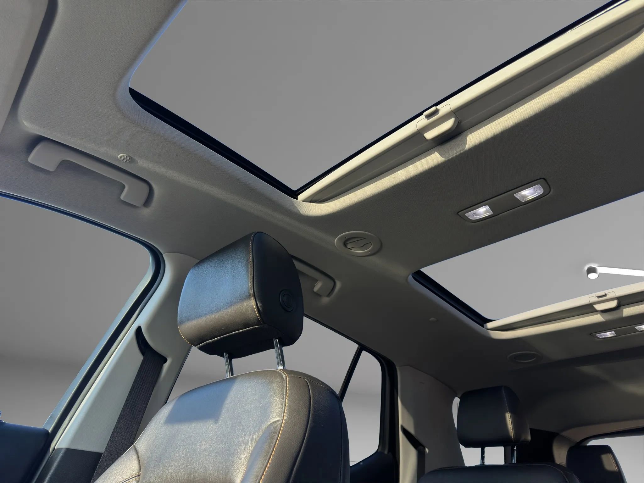 Used 2021 Chevrolet Traverse RS AWD/4WD image 15