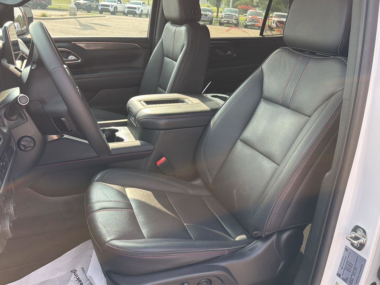 Used 2022 Chevrolet Tahoe RST w/ Luxury Package RWD image 11